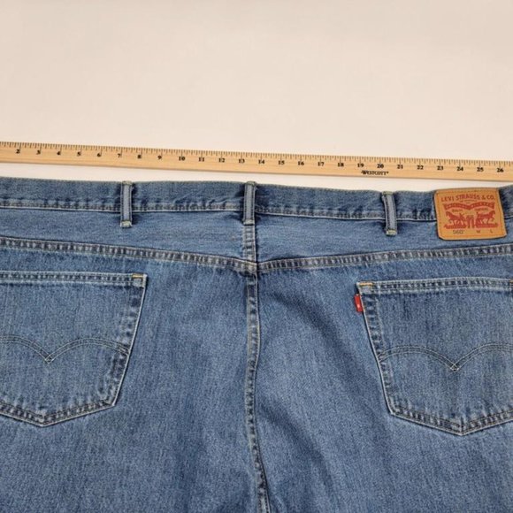 Levi's 560 Men's Comfort Fit Denim Blue Jeans 54x30 (25 high rise short Relaxed - Picture 8 of 11